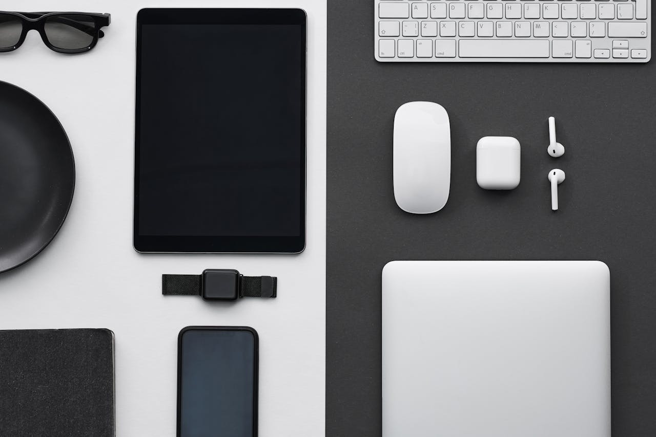 Smart Tech & Gadgets